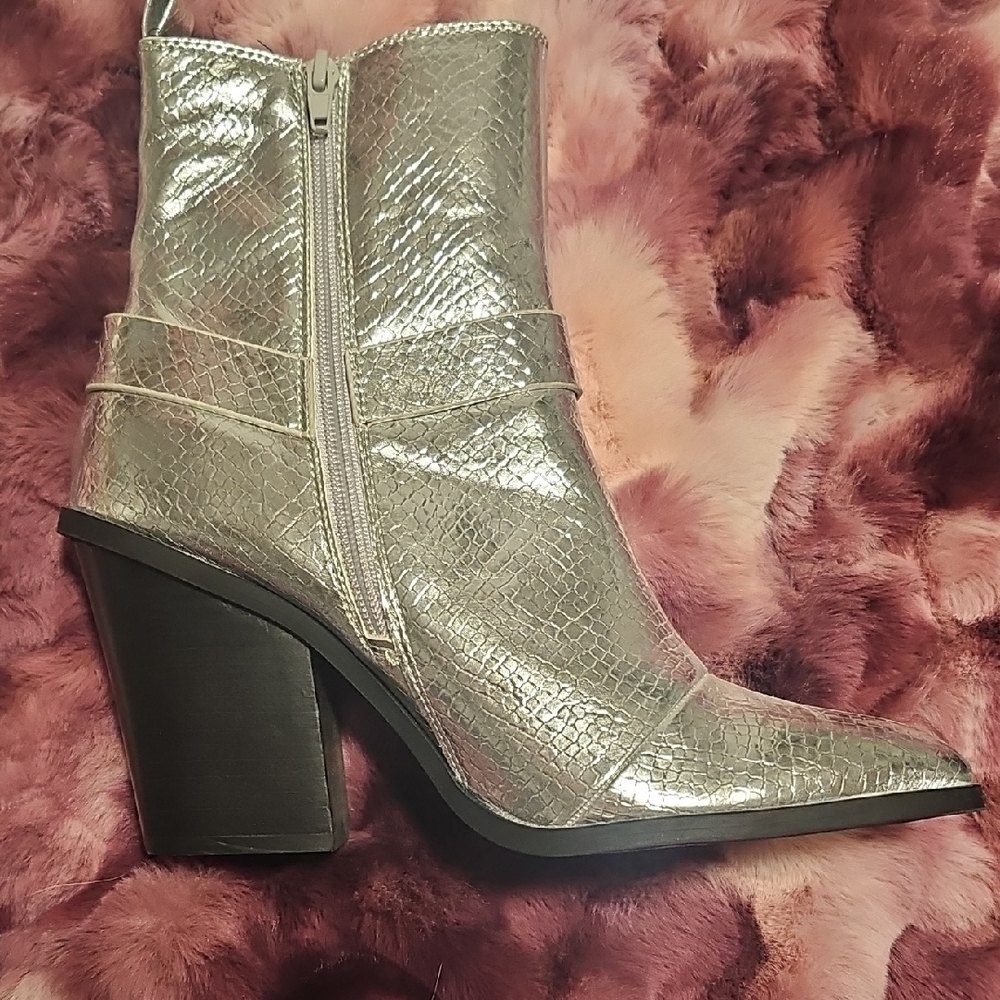 DV by Dolce Vita Silver Heeled Boots with Floral Accents - Picture 2 of 5